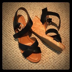 Black and Tan wedges